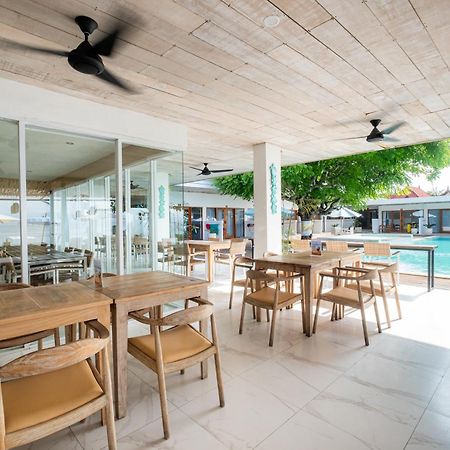 Amp Beach House Toyapakeh Ngoại thất bức ảnh