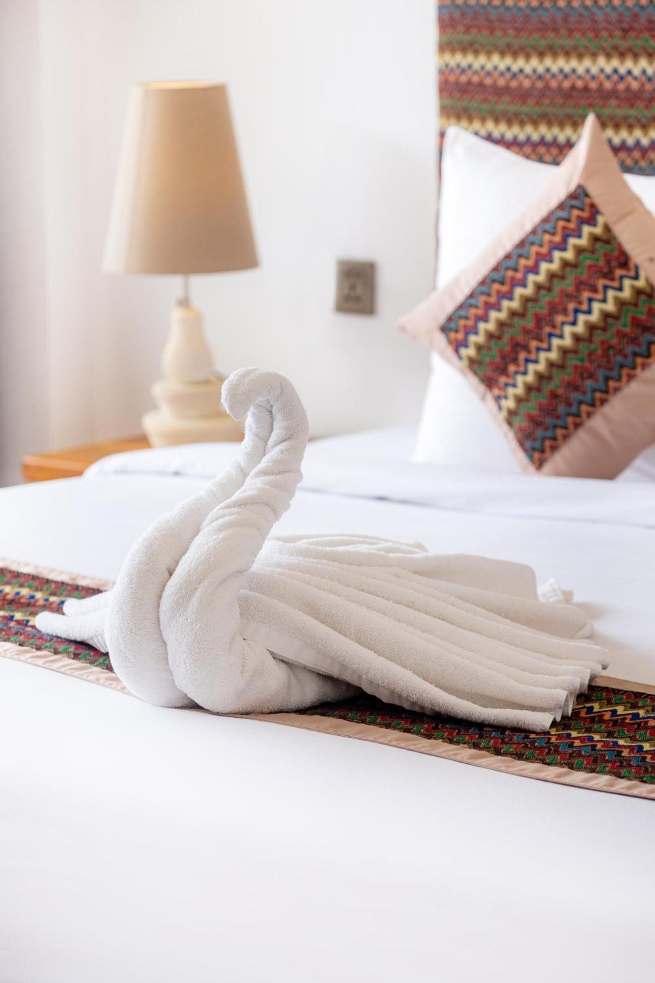 Amp Beach House Toyapakeh Phòng bức ảnh