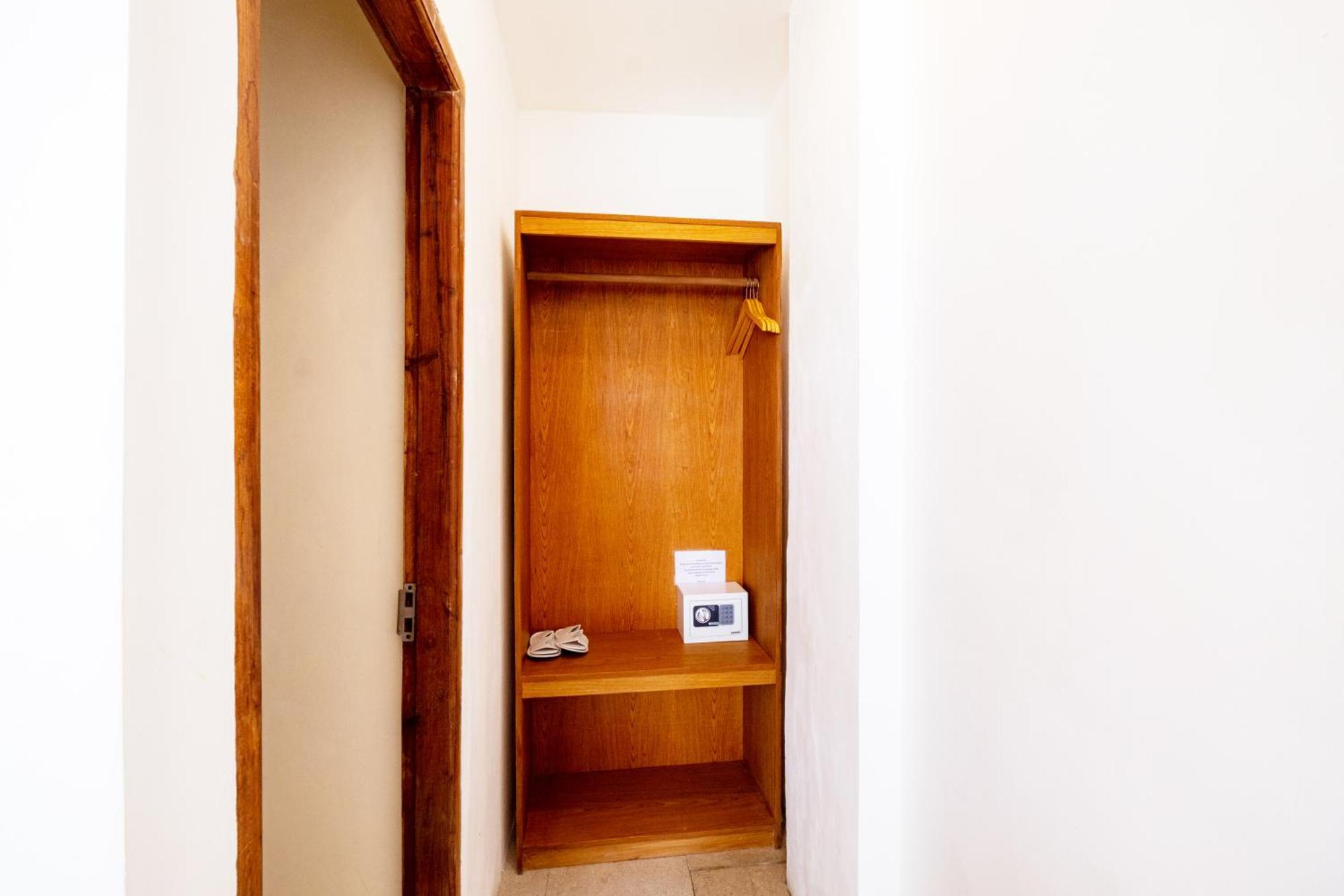 Amp Beach House Toyapakeh Phòng bức ảnh