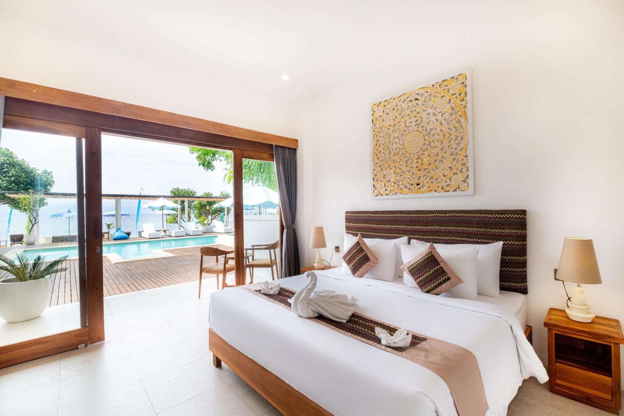 Amp Beach House Toyapakeh Ngoại thất bức ảnh