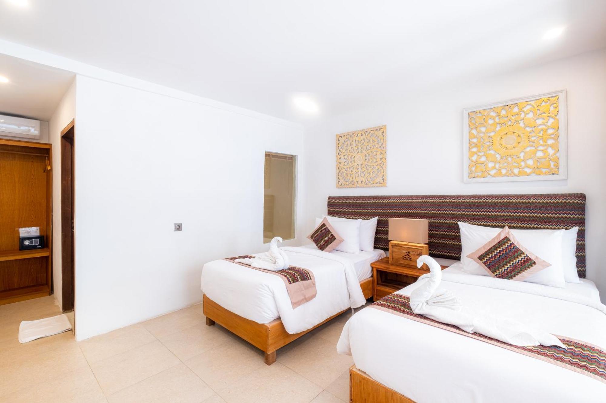 Amp Beach House Toyapakeh Phòng bức ảnh